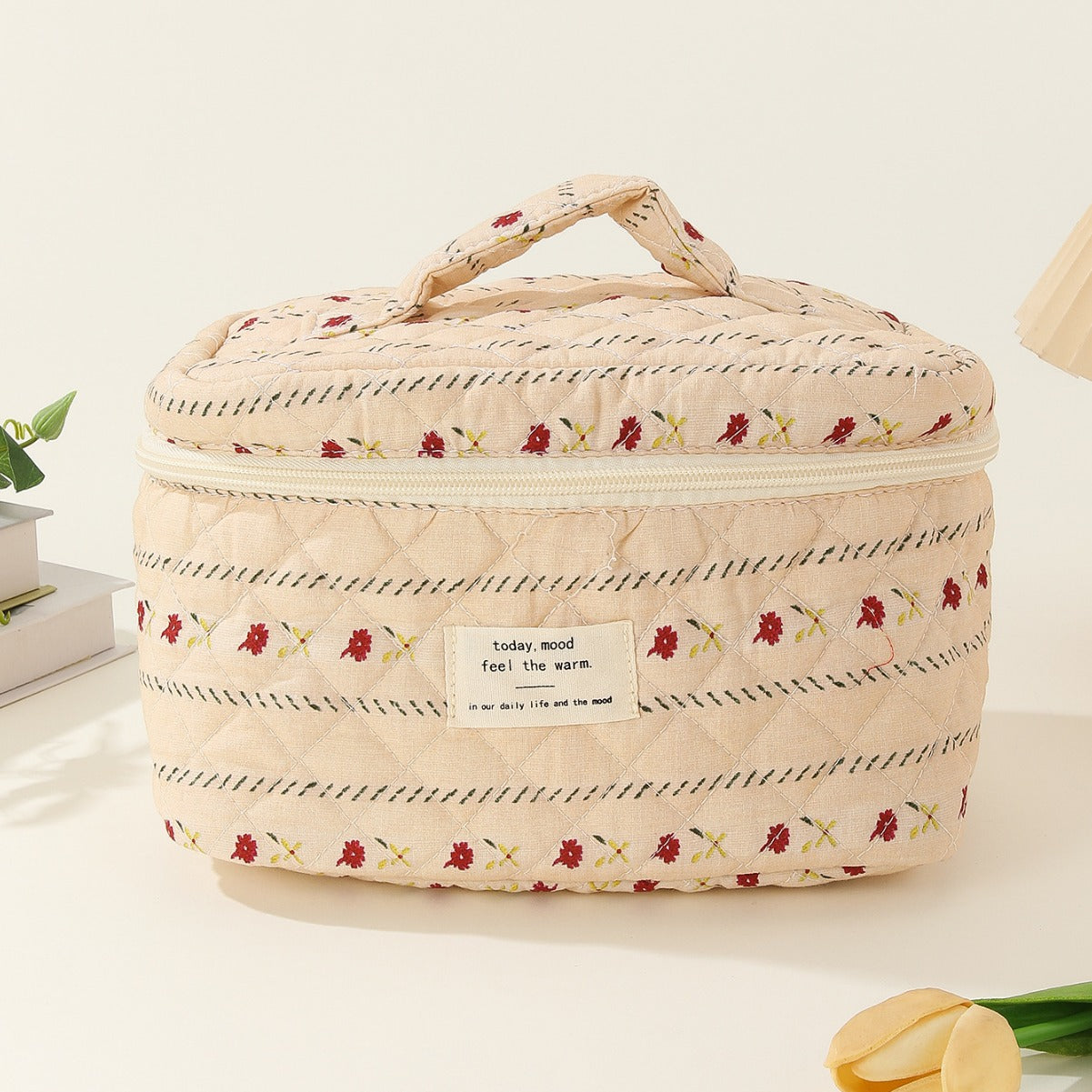 Wholesale Portable Large Capacity Small Floral Storage Portable Quilted Cotton Cosmetic Bag